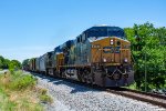 CSX 5332 leads a manifest north on the Chattanooga Sub 